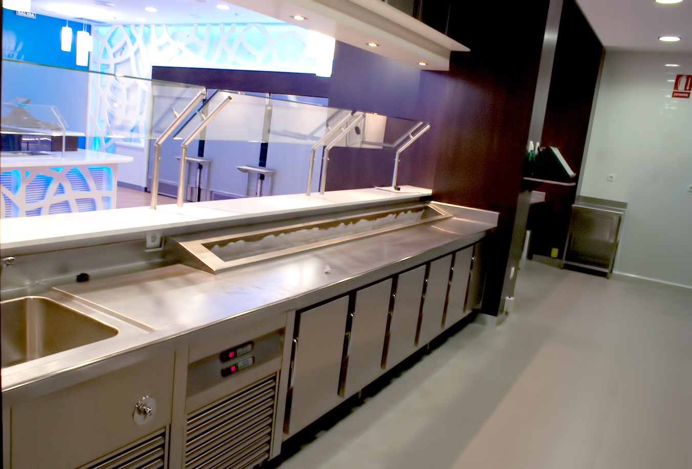 fotos-proyectos-obras-aceroinnova-cocinas-hosteleria-restauracion-instalaciones-montaje7