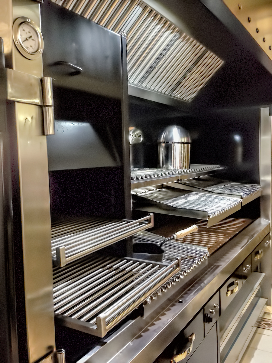 fotos-parrillas-proyectos-obras-aceroinnova-cocinas-hosteleria-restauracion-instalaciones-montaje23