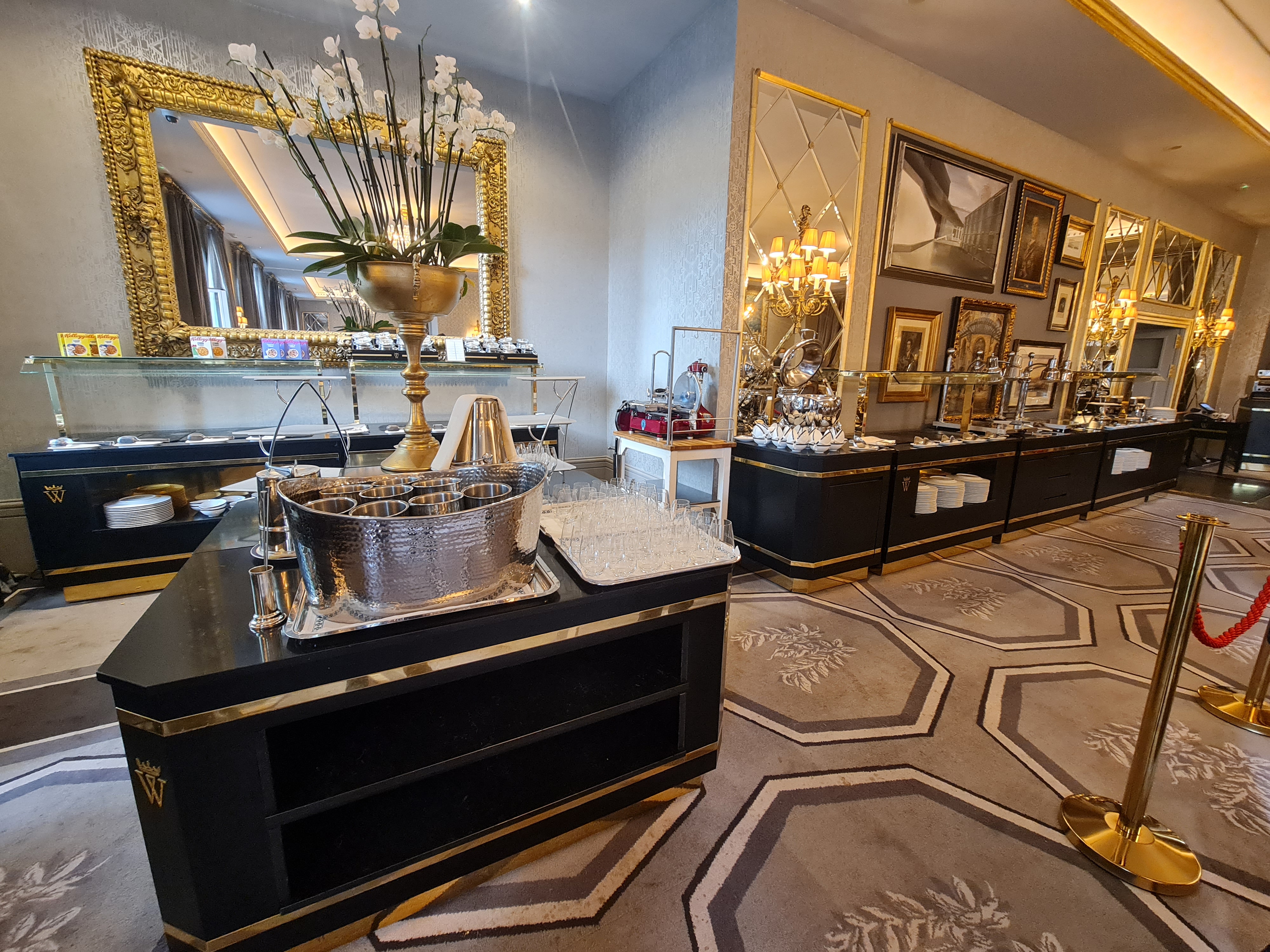 FABRICANTES FABRICACION MOBILIARIO BUFFETS BUFÉS BUFETS A MEDIDA PARA COMEDORES HOTELES MADRID ESPAÑA PROYECTOS A MEDIDA PERSONALIZADOS LUJO PREMIUM FABRICA BUFFETS DISEÑO FABRICACION MONTAJE COMEDORES HOTELES .jpg FABRICANTES FABRICACION MOBILIARIO BUFFETS BUFÉS BUFETS A MEDIDA PARA COMEDORES HOTELES MADRID ESPAÑA PROYECTOS A MEDIDA PERSONALIZADOS LUJO PREMIUM FABRICA BUFFETS DISEÑO FABRICACION MONTAJE COMEDORES HOTELES 1.jpg