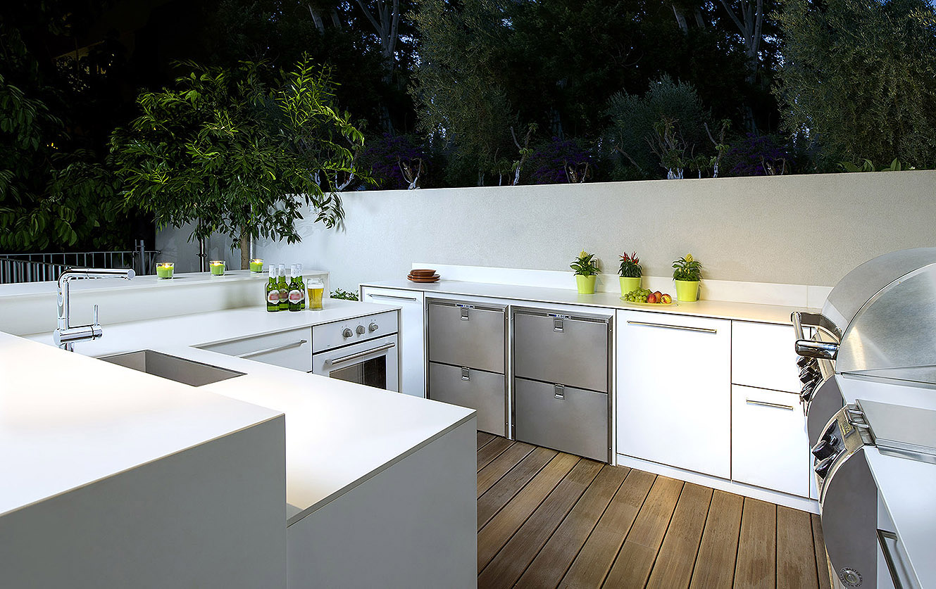 Aceroinnova ha sido la encargada de realizar el proyecto de la terraza de un casa chalet particular en una reconocida urbanizaciones de lujo de Madrid que incluye un proyecto de interiorismo, decoración, mobiliario, maquinaria a medida personalizada y cocina profesional con barbacoa. En Aceroinnova, realizamos el diseño fabricación instalación y montaje a medida de cocinas profesionales premium lujo y el mobiliario auxiliar con maquinaria de apoyo en acero inoxidable personalizada para hogares casas chalets de lujo o para empresas de restauración de toda España. Aceroinnova dispone también de un departamento de decoración de interiores de cocinas industriales personalizadas orientadas a uso particular y profesional. Aceroinnova dispone de un departamento para cocinas de uso particular y otro para proyectos de empresas. Aceroinnova, cubre todos los nichos de mercado con experiencia y una enorme calidad en materiales y diseño. Aceroinnova también esta especializada en grandes proyectos integrales de salas de cocinas y comedores para hosteleria, restaurante, hoteles, comedores público o privados de empresas, pero también dispone de una área para hogares particulares que buscan proyectos realmente novedosos y con materiales de alta calidad, ya sea para la maquinaria, cocinas, electrodomésticos profesiones, sin también implementando soluciones novedosas y de calidad para el uso diario de dichas cocinas de hogares en urbanizaciones de lujo premium. Somos especialistas en asesoramiento, montaje y puesta en marcha de restaurantes, negocios de hostelería restauración. Consúltenos su proyecto y le ayudaremos a llevarlo a cabo con éxito. Realizamos proyectos llave en mano de restaurantes, bares, buffets bufés bufets, comedores de empresas y públicos. Además, nuestro departamento de decoración especializado en hostelería le propondrá la mejor imagen para su negocio, incluyendo su visualizado en tres dimensiones 3D. Aceroinnova está a la vanguardia de las últimas tecnologías relacionadas con cocinas industriales para hostelería horeca y maquinaria para cocinas profesional de restaurantes. Además, nuestro departamento de diseño decoración interiorismo integra en el mobiliario toda la maquinaria para que su negocio restaurante empresa tienda la mejor imagen. Aceroinnova está especializada en proyectos integrales para hosteleria, restaurante, hoteles, comedores público o privados de empresas, pero también dispone de una área para hogares particulares que buscan proyectos realmente novedosos y con materiales de alta calidad, ya sea para la maquinaria, cocinas, electrodomésticos profesionales, sino también implementando soluciones novedosas y de calidad para el uso diario de dichas cocinas de hogares en urbanizaciones de lujo premium. https://www.aceroinnova.com/blog-aceroinnova-servicio-integral-hosteleria #CocinasLujo, #CocinasPremium, #FabricanteCocinas, #MobiliarioAceroInoxidable #CocinasAltaGama #InstaladoresCocinasLujo #InstaladoresCocinasAltaGama #ReformasCocinasParticulares #ReformasCocinasChalets #CocinasLujoPremiumCasasParticulares #FabricantesCocinas #CocinasLujoHogaresChaletsCasas #MobiliarioTerrazas #DecoracionInteriorismoTerrazas #MaquinariaMobiliarioBarbacoas #BarbacoasProfesionalesMadrid #ProyectosHosteleriaTerrarzasMadrid #proyectosempresashostelería, #proyectoshosteleria, #CocinasMonoblock, #CocinasLujo, #CocinasPremium, #FabricanteCocinas, #FabricanteMobiliarioAceroInoxidable, #MobiliarioAceroInoxidable, #ProyectosIntegralesHosteleria, #ConsultoríaImplantaciónAsesoramientoNegociosEmpresasHosteleria, #CocinasProfesionalesMonoblockIndustriales, #ReformasRestaurantesMadrid, #MobiliarioMaquinariaAceroInoxidableaMedida, #MobiliarioCocinasDiseñoInteriorismo, #ImplantaciónAsesoramientoPuestaMarchaRestaurantesBares, #InteriorismoDiseñoHorecaHosteleriaRestauraciónMadrid, #CocinasMonoblock, #CocinasMonblocMadrid, #FabricantesCocinasModularesMonoblockMadrid, #CocinasMonoblock, #CocinasLujo, #CocinasPremium, #FabricanteCocinas, #MobiliarioAceroInoxidable, #ProyectosIntegralesHosteleria, #CocinasProfesionalesMonoblockIndustriales, #ReformasRestaurantesMadrid, #MobiliarioMaquinariaAceroInoxidableaMedida, #MobiliarioCocinasDiseñoInteriorismo, #ImplantaciónAsesoramientoPuestaMarchaRestaurantesBares, #InteriorismoDiseñoHorecaHosteleriaRestauraciónMadrid, #CocinasMonoblock, #CocinasMonblocMadrid , #FabricantesCocinasModularesMonoblockMadrid, #ReformasCocinasProfesionales, #ReformasCocinasHoteles, #CocinasSalasCocinaProfesionales, #IntalaciónBufets, #InstalaciónBufés, #CocinasModularesMonoblockIndustriales, #CocinasLujoPremiumCasasParticulares, #FabricantesCocinas diseño fabricacion instalacion mobiliario maquinaria acero inoxidable para bares bufés bufets buffets buffets hoteles cocinas acero inox cocinas de acero inoxidable cocinas industriales hosteleria horeca cocinas monoblock a medida cocinas monoblock hostelería construccion instalación hornos de brasas diseñamos negocios de hosteleria restauracion restaurantes bares cervecerías diseño de cocinas industriales diseño decoración montaje barras terrazas azoteas hoteles discotecas bares skybar proyetos equipación equipación para cocinas hosteleria equipamiento acero innoxidable equipamiento hosteleria equipos hosteleria equipos para cocinas industriales fabrica cocinas monoblock fabricación de cocinas monoblock fabricacion instalación cocinas monoblock madrid fabricación instalación montaje construcción de hornos para pizzerías y hornos de brasas fabricacion montaje instalacion parrillas hosteleria fabricacion montaje muebles para hosteleria fabricantes cocinas monoblock hornos hornos de brasas hornos industriales pizerias hornos para pizzerías hostelería hoteles hoteles (comedor y cocina) instalación cocinas monoblock instalación de parrillas de diseño instalacion montaje de cafeterías hosteleria maquinaria cafeterías maquinaria para hosteleria mobiliario acero inoxidable mobiliario de acero innoxidable hosteleria montaje montaje mobiliario horeca restaurantes franquicias parrillas parrillas para restaurantes parrillas para restaurantes comedores planchas acero inox decoracion interiorismo puesta en marcha de negocios hosteleriaç realización proyectos hosteleria llave en mano reformas de negocios de hosteleria reformas integrales para restaurantes rehabilitacion de restaurantes bares cocinas rehabilitacion negocio hosteleria restaurante decoracion interiorismo para hosteleria