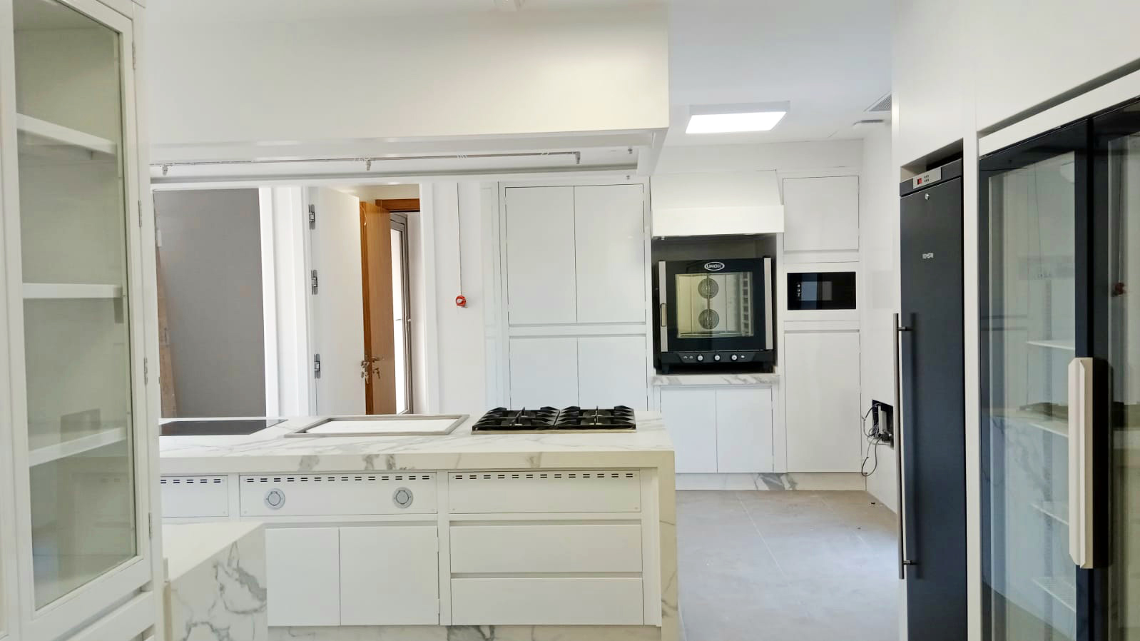 FABRICACIÓN INSTALACIÓN DE MOBILIARIO, MAQUINARIA Y EQUIPAMIENTO DE SALAS DE COCINA LUJO PREMIUM PARA CASA PARTICULAR. PROYECTOS A MEDIDA CON INFOGRAFÍAS 3D PARA COCINAS PROFESIONALES INDUSTRIALES PARA USO EN HOGARES CHALETS URBANIZACIONES LUJO MADRID Y EN EL RESTO DE ESPAÑA. Aceroinnova diseña, fabrica e instala también cocinas monoblock profesionales industriales en domicilios particulares y además realiza a medida todo tipo de mobiliario, equipamiento y maquinaria para cocinas de alta gama en pisos casas chalets. Dichas cocinas son cocinas premium lujo con gran robustez y con una enorme capacidad de cocinado a nivel de un restaurante. Cocinas de lujo para chefts amateur con cámaras de frío y mobiliario accesorio de alta gama. Diseño fabricación instalación montaje a medida de salas de cocinas profesionales premium lujo para particulares en casas chalets de lujo en toda españa incluyendo la decoración de interiores de dichas salas de cocina. Presentamos el diseño del proyecto en 3D en infografías para que el cliente visualice el resultado final de su sala de cocina. Nuestro departamento especializado en particulares, le ayudará y le asesorará para que pueda tener su cocina profesional soñada. #CocinasLujo, #CocinasPremium, #FabricanteCocinas, #MobiliarioAceroInoxidable #CocinasAltaGama #InstaladoresCocinasLujo #InstaladoresCocinasAltaGama #ReformasCocinasParticulares #ReformasCocinasChalets #CocinasLujoPremiumCasasParticulares #FabricantesCocinas#CocinasdeDiseñoenMadrid #CocinasaMedida #CocinasPersonalizadas #FabricaCocinasMadrid#FabricantesCocinasMadrid #CocinasLujoPremiumLaMoraleja #CocinasLujoPremiumSomosaguas #CocinasLujoPremiumUrbanizaciónLaFinca #CocinasLujoPremiumMontepríncipeMadrid #CocinasLujoPremiumBoadillaMonte #CocinasLujoPremiumVillaviciosaOdón #CocinasLujoPremiumPozuelodeAlarcón #CocinasLujoPremiumLasRozas #CocinasLujoPremiumColladoVillalba #MejoresDiseñosCocinasMadrid https://www.aceroinnova.com/blog-aceroinnova-servicio-integral-hosteleria Aceroinnova también está especializada en proyectos integrales para hosteleria, restaurante, hoteles, comedores público o privados de empresas, pero también dispone de una área para hogares particulares que buscan proyectos realmente novedosos y con materiales de alta calidad, ya sea para la maquinaria, cocinas, electrodomésticos profesionales e implementando soluciones novedosas y de calidad para el uso diario de dichas cocinas de hogares en urbanizaciones de lujo premium. #CocinasAltaGama #CocinasAltaGama #CocinasLujo #CocinasLujo COCINAS MADRID COCINAS MADRID COCINAS URBANIZACIÓN MONTEPRINCIPE MORALEJA SOMOSAGUAS EL BOSQUE MONTECLARO MADRID COCINAS URBANIZACIÓN MONTEPRINCIPE MORALEJA SOMOSAGUAS EL BOSQUE MONTECLARO MADRID DISEÑO DE COCINAS LUJO PREMIUM ALTA GAMA URBANIZACIONES MADRID DISEÑO DE COCINAS LUJO PREMIUM ALTA GAMA URBANIZACIONES MADRID FABRICA COCINAS MOBILIARIO COCINAS PROFESIONALES PARA PARTICULARES FABRICA COCINAS MOBILIARIO COCINAS PROFESIONALES PARA PARTICULARES FABRICANTES COCINAS ALTA GAMA MADRID FABRICANTES COCINAS ALTA GAMA MADRID FABRICANTES COCINAS LUJO PREMIUM MADRID FABRICANTES COCINAS LUJO PREMIUM MADRID INSTALADORES COCINAS URBANIZACIÓN MONTEPRINCIPE MORALEJA SOMOSAGUAS EL BOSQUE MONTECLARO MADRID INSTALADORES COCINAS URBANIZACIÓN MONTEPRINCIPE MORALEJA SOMOSAGUAS EL BOSQUE MONTECLARO MADRID INSTALADORES MONTADORES DE COCINAS DE LUJO PREMIUM ALTA GAMA INSTALADORES MONTADORES DE COCINAS DE LUJO PREMIUM ALTA GAMA MEJORES COCINAS DE MADRID MEJORES COCINAS DE MADRID MEJORES DISEÑOS DE COCINAS MADRID MEJORES DISEÑOS DE COCINAS MADRID MOBILIARIO DE COCINAS LUJO ALTA GAMA MATERIALES ACABADOS PARA COCINAS EN MADRID MOBILIARIO DE COCINAS LUJO ALTA GAMA MATERIALES ACABADOS PARA COCINAS EN MADRID REFORMAS COCINAS MADRID REFORMAS COCINAS MADRID