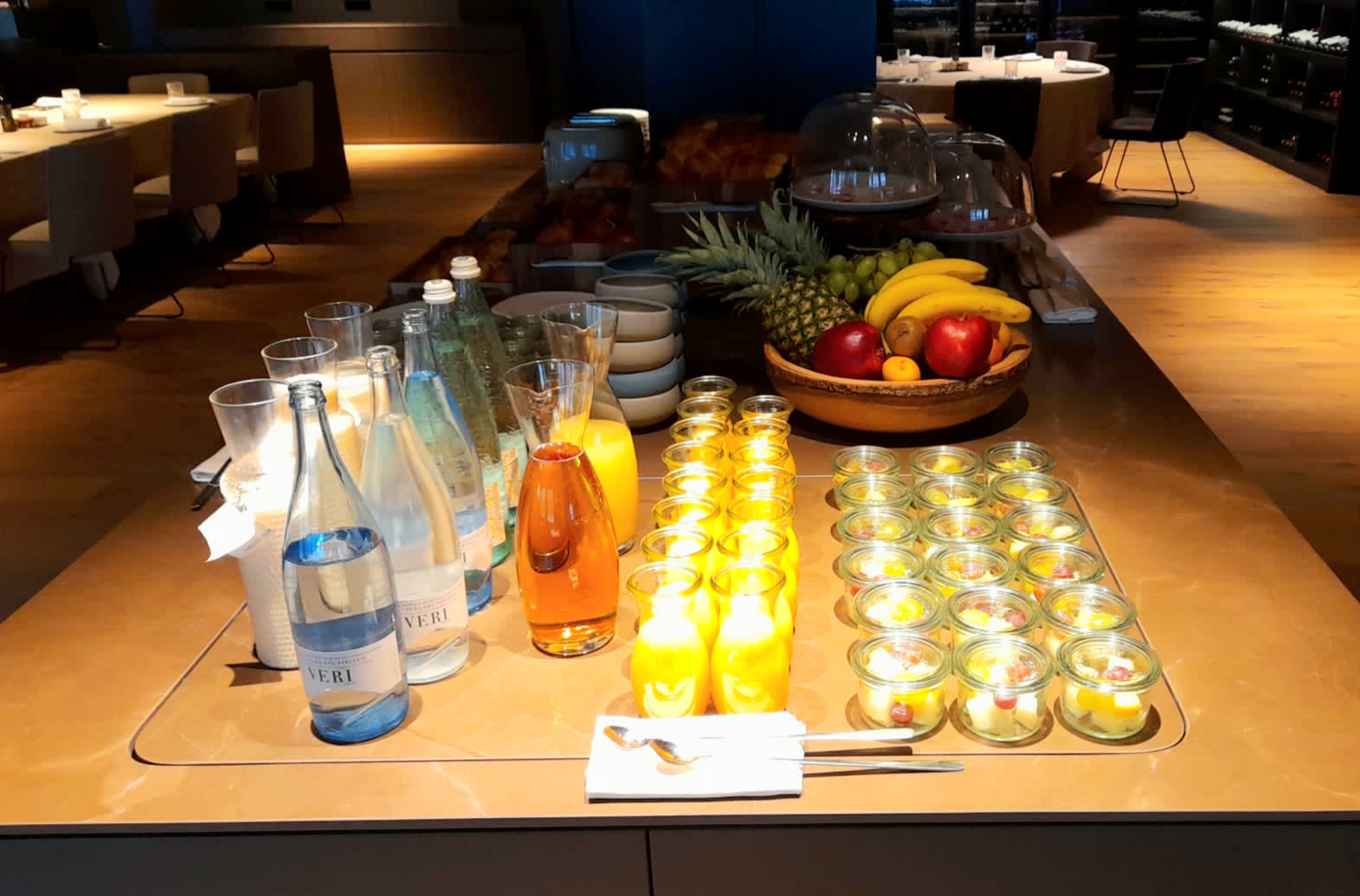 DISEÑO, FABRICACIÓN E INSTALACIÓN DE PLACAS FRÍAS PARA BUFÉ BUFFET BUFET DE COMEDOR DE RESTAURANTE DE HOTEL. MOBILIARIO ESPECIAL HOSTELERÍA,FABRICANTES INSTALADORES DE PLACAS FRÍAS MESAS DE FRÍO PARA BUFÉ BUFÉT BUFFET EN TODA ESPAÑA. FABRICANTES INSTALADORES DE BUFFETS BUFÉS BUFETS A MEDIDA PERSONALIZADOS PARA HOSTELERÍA HORECA RESTAURANTES HOTELES COMEDORES PUBLICOS Y EMPRESAS PRIVADAS. PROYECTOS INTEGRALES NEGOCIOS HOSTELERIA MOBILIARIO MAQUINARIA. PROYECTO INTEGRAL DE REFORMA DEL COMEDOR BUFFET BUFÉ LIBRE. DISEÑO FABRICACIÓN INSTALACIÓN Y MONTAJE DE MOBILIARIO MAQUINARIA Y ACCESORIOS. Aceroinnova está especializada en todo tipo de proyectos para hostelería para restaurantes hoteles bares terrazas bares pubs etc., y también en comedores de empresa o públicos o buffets libres de restaurantes. #InstalaciónBuffetsLibres #MontajeBufésLibres #InstlaciónMontajeBuffetsBufesEmpresas Aceroinnova ha realizado el diseño, los planos y las simulaciones 3D para posteriormente fabricar e instalar dicho buffet bufé de empresa con todas las especificaciones que ha aportado la empresa contratante. Somos una empresa que dispone de todos los departamentos necesarios para implementar su zona de comidas o área comedor de empresas, colegios, universidades, etc. Somos especialistas en diseño e interiorismo para restauración de hosteleria para comedores de empresas, organismos públicos, hoteles, colegios y universidades. Diseño interiorismo simulación 3d tour virtual para buffet bufés bufets de comedores empresas públicos colegios y universidades e instalación. Fabrica propia para maquinaria y mobiliario de comedores, se pueden personalizar en materiales y diseño. #DiseñoFabricacionMontajeInstalacionComedoresEmpresaBuffetBufésBufetsMadrid, #CocinasExpositoresComedoresEmpresasUniversidadesColegios, #DiseñoInteriorismoMobiliarioComedoresSalonesEmpresaAceroInoxidable, #MontajeInstalacióndeBuffetsBufésBufetsRestaurantesEmpresasColegiosColectividades. MOBILIARIO ESPECIAL HOSTELERÍA FABRICANTES INSTALADORES DE PLACAS FRÍAS MESAS DE FRÍO PARA BUFÉ BUFÉT BUFFET. FABRICACIÓN INSTALACIÓN MONTAJE DE BUFFETS BUFÉS BUFETS A MEDIDA PERSONALIZADOS PARA HOSTELERÍA HORECA RESTAURANTES HOTELES COMEDORES PUBLICOS Y EMPRESAS PRIVADAS. Instalación Buffets Libres Montaje Bufés Libres Fabricante Mobiliario Buffets Instaladores Mobiliario Maquinaria Comedores Empresas Mobiliario Buffets Madrid Diseño Comedores Bufés Mobiliario AceroInoxidable Buffets Buffets para empresasBufés para empresas Mobiliario Maquinaria Hostelería Madrid Fabricantes Mobiliario Acero Inoxidable Buffets Buffet Buffets Bufés para empresas colectividades, Cocinas Expositores Comedores Empresas Universidades Colegios, Diseño Fabricación Instalación Montaje Buffet Buffets Bufés para empresas comedores colectividades, Diseño Fabricacion Montaje Instalacion Comedores Empresa buffet Bufés Bufets Madrid, Diseño Interiorismo Mobiliario Comedores Salones Empresa Acero inoxidable Madrid España, Montaje Instalación de Buffets Bufés Bufets restaurantes empresas colegios colectividades
