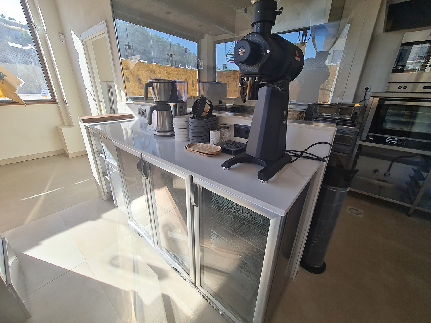 IMPLEMENTACIÓN DE PROYECTO INTEGRAL PARA CAFETERÍA EN MADRID. ASESORAMIENTO PARA LANZAMIENTO DE NEGOCIOS DE HOSTELERÍA RESTAURACIÓN. CONSULTORÍA PARA HOSTELERÍA HORECA EN MADRID Y EN EL RESTO DE ESPAÑA. IMPLANTACIÓN ASESORAMIENTO PUESTA EN MARCHA DE PROYECTOS BARES RESTAURANTES. CONSULTORÍA INTEGRAL DE CONSTRUCCIÓN PARA HOSTELERIA CON CONSULTORA CONSULTORES ESPECIALIZADOS EN RESTAURANTES Y HOTELES. REFORMAS Y REHABILITACIÓN LLAVE EN MANO DE RESTAURANTES Y NEGOCIOS EMPRESAS HOSTELERÍA. SERVICIOS INTEGRALES PARA NEGOCIOS HOSTELERÍA CON BARRAS, MOBILIARIO, COCINAS INDUSTRIALES A MEDIDA, COMEDORES, ILUMINACIÓN O CLIMATIZACIÓN. NEGOCIOS HOSTELERÍA RESTAURACIÓN LLAVE EN MANO. CONSTRUCCIÓN Y REFORMAS INTEGRALES DE HOSTELERÍA RESTAURACIÓN HORECA. Diseño, fabricación, instalación y montaje de restaurantes. Proyectos integrales con medición, planos, replanteo y fabricación a medida de todo el mobiliario y maquinaria de barra, mobiliario de comedor, mobiliario a medida en acero inoxidable de la salas de cocina incluyendo una cocinas industriales Monoblock a medida y decoración interiorismo para salones comedores. En Aceroinnova somos líderes en la puesta en marcha e implantación de todo tipo de proyectos de hostelería, horeca para restaurantes, hoteles, bares, pubs, discotecas, restauración en general, comedores de empresa colegios o universidades, bufés buffets e industrias de alimentación mediante la utilización de cocinas industriales profesionales monoblock a medida personalizadas e incluso con paneles led. Disponemos de una departamento de diseño, decoración e interiorismo que integrará todo el mobiliario de cocina y zona de comedor para conseguir el éxito necesario en su negocio. Realizamos la implantación de todo tipo restaurantes en cualquier parte de España con mobiliario diseñado y personalizado que generará la máxima notoriedad entre sus clientes. Además trabajamos tanto en mobiliario profesional de acero inoxidable acero inox, como el mobiliario del comedor y zonas de barra, incluyendo menaje, vajilla, estaciones barras de coctelería, mobiliario accesorio, hornos, parrillas, iluminación led, aire acondicionado climatización, extractores de humos integrados y rotulación exterior para conseguir la mejor imagen para su lanzamiento. Por último, realizamos reformas integrales de restaurantes y cocinas industriales para el relanzamiento de negocios. Proyecto llave en mano con la máxima calidad y el mejor diseño e incluso podemos realizarle su proyecto en infografía 3d para que pueda apreciar todos los detalles a realizar antes de realizar la instalación en su local comercial. CONSULTORIA ASESORAMIENTOS NEGOCIOS HOSTELERIA DECORACION INTERIORES INTERIORISMO RESTAURANTES PROYECTOS DECORACION INTERIORES INTERIORISMO RESTAURANTES PROYECTOS DECORACION INTERIORISMO RESTAURANTES MADRID DECORACION INTERIORISMO RESTAURANTES MADRID IMPLANTACIÓN ASESORAMIENTO PUESTA EN MARCHA DE PROYECTOS BARES RESTAURANTES IMPLANTACIÓN ASESORAMIENTO PUESTA EN MARCHA DE PROYECTOS BARES RESTAURANTES MOBILIARIO MAQUINARIA A MEDIDA PARA RESTAURANTES MOBILIARIO MAQUINARIA A MEDIDA PARA RESTAURANTES PROYECTOS PLANOS MONTAJE DE RESTAURANTES PROYECTOS PLANOS MONTAJE DE RESTAURANTES PUESTA EN MARCHA DE RESTAURANTES LLAVE EN MANO MADRID ESPAÑA PUESTA EN MARCHA DE RESTAURANTES LLAVE EN MANO MADRID ESPAÑA REFORMAS IMPLANTACIÓN RESTAURANTES HOSTELERIA HORECA REFORMAS IMPLANTACIÓN RESTAURANTES HOSTELERIA HORECA REFORMAS Y REHABILITACIÓN LLAVE EN MANO DE RESTAURANTES Y NEGOCIOS EMPRESAS HOSTELERÍA REFORMAS Y REHABILITACIÓN LLAVE EN MANO DE RESTAURANTES Y NEGOCIOS EMPRESAS HOSTELERÍA