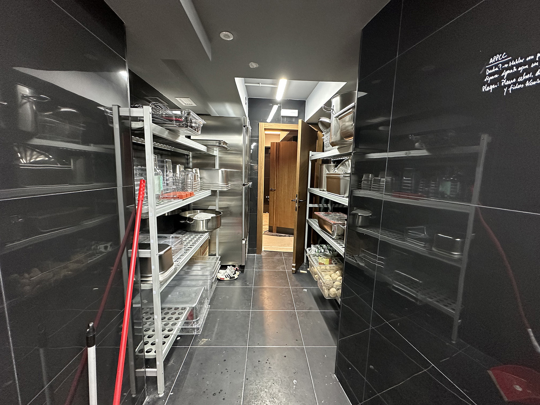 FABRICANTES DE COCINAS INDUSTRIALES PROFESIONALES PARA HOSTELERÍA HORECA PROYECTOS INTEGRALES DE SALAS DE COCINAS PARA RESTAURANTES HOTELES BARES BUFFETS. INSTALADORES MONTADORES DE MAQUINARIO Y MOBILIARIO EN ACERO INOX A MEDIDA PERSONALIZADOS PROYECTOS INTEGRALES DE SALAS DE COCINAS INDUSTRIALES PROFESIONALES CON SISTEMA MONOBLOCK PARA HOSTELERIA HORECA RESTAURANTES BARES HOTELES COMEDORES Y TAMBIÉN PARA PARTICULARES HOGARES CHALETS CASAS. FABRICA COCINAS GAMA ALTA PREMIUM LUJO EN MADRID (CONSÚLTENOS). FABRICACIÓN A MEDIDA DE COCINAS MONOBLOCK INDUSTRIALES PROFESIONALES CON MOBILIARIO Y MAQUINARIA EN ACERO INOXIDABLE. FABRICANTES DE COCINAS PARA HOSTELERIA HORECA HOTELES RESTAURANTES BARES TERRAZAS. PROYECTOS Y REFORMAS PARA HOSTELERÍA. COCINAS MODULARES HOSTELERÍA. En Aceroinnova realizamos el diseño, fabricación e integración de todos de tipo de módulos para la integración en cocinas modulares profesionales industriales para hoteles restaurantes bares pubs comedores buffets etc. Ademas, diseñamos fabricamos y montamos todo tipo de mobiliario, maquinaria y accesorios que también pueden ser integrados en su sala de cocina profesional. Nuestra cocinas son profesionales, personalizadas a sus necesidades. Además disponemos de módulos con todo tipo de fueros, planchas, freidoras, hornos o módulos de cocción, que podremos unir a su cocina para establecer áreas de cocinado perfectamente ordenadas en islas adaptadas a cada negocio o empresa hostelera. Consulte su presupuesto y precios especiales. Realizamos islas en acero inoxidable inox donde podrá tener integrado todos los elementos de su cocina. Somo profesionales y número 1 en cocinas monoblock en toda España. Aceroinnova también está especializada en proyectos integrales para hosteleria, restaurante, hoteles, comedores público o privados de empresas, pero también dispone de una área para hogares particulares que buscan proyectos realmente novedosos y con materiales de alta calidad, ya sea para la maquinaria, cocinas, electrodomésticos profesionales e implementando soluciones novedosas y de calidad para el uso diario de dichas cocinas de hogares en urbanizaciones de lujo premium. #CocinasRestaurantes #CocinasModularesHostelería #CocinasMonoblock #FabricantesCocinasRestaurantes #ProyectosEmpresasHostelería #ProyectosNegociosHoreca #ReformasCocinasRestaurantes #MobiliarioAceroInoxidable #CocinasMonoblock #CocinasLujo #CocinasPremium #FabricanteCocinas #MobiliarioAceroInoxidable #ProyectosIntegralesHosteleria #CocinasProfesionalesMonoblockIndustriales #ReformasRestaurantesMadrid #MobiliarioMaquinariaAceroInoxidableaMedida #MobiliarioCocinasDiseñoInteriorismo #ImplantaciónAsesoramientoPuestaMarchaRestaurantesBares #InteriorismoDiseñoHorecaHosteleriaRestauraciónMadrid #CocinasMonoblock #CocinasMonblocMadrid #FabricantesCocinasModularesMonoblockMadrid #CocinasHoteles #ProyectosCocinasHotelesHostelería Cocinas industriales modulares Módulos para cocinas de restaurantes hoteles comedores colegios universidades empresas Cocinas modulos integrados para cocinas profesionales Módulos cocinas modulares zonas de fuegos plancha freidoras encimeras Cocinas profesionales industriales monoblock a medida personalizadas Sistema monoblock módulos cocinado en islas para integración en cocinas hosteleria Sistema monoblock cocinas restaurantes Sistema monoblock cocinas hoteles Sistema monoblock cocinas cafeterías Sistemas modulares cocinas restaurantes Sistema de módulos para cocinas profesionales industriales Cocinas modulares monoblock de lujo cocinas industriales con sistema monoblocks integrados módulos cocinado Diseño, fabricación y montaje de cocinas modulares monoblock profesionales industriales para hosteleria horeca. Mobiliario y maquinaria en acero inoxidable inox modular con módulos personalizados para salas de cocina de restaurantes hoteles bares cafeterías comedores o buffets. Cocinas a medida con módulos integrados en islas de cocinas para diferentes tipos de fuegos, planchas, freidoras, hornos, cocción, etc. PROYECTOS INTEGRALES HOSTELERIA HORECA EN HOTELES RESTAURANTES BARES PUBS DISCOTECAS COMEDORES BUFFETS DE EMPRESAS UNIVERSIDADES COLEGIOS INSTITUTOS EN ESPAÑA Y PORTUGAL. Aceroinnova realiza proyectos integrales para negocios empresas de hosteleria, ya sean hoteles, restaurantes, bares, discotecas, pubs, comedores para empresas colegios institutos universidades, etc. Disponemos de fabrica propia donde desarrollar a medida, según los diseños aceptados por el cliente, todo el mobiliario maquinaria accesorios de su negocio, sea cual sea el material deseado o propuesto por nuestro departamento de diseño e interiorismo de nuestra fábrica que puede incluir, si el cliente lo desea, infografías 3D tres dimensiones o tour virtuales para poder conocer como será su negocio cuando acaben nuestros instaladores. Realizamos proyectos en toda España y Portugal y montamos instalamos con nuestros equipos de montadores especializados. Además, realizamos proyectos a particulares que necesitan llevar a cabo proyectos de calidad en sus casas, pues ya hemos trabajado en la principales urbanizaciones de lujo de Madrid y de otras comunidades. FABRICACIÓN A MEDIDA DE COCINAS MONOBLOCK INDUSTRIALES PROFESIONALES CON MOBILIARIO Y MAQUINARIA EN ACERO INOXIDABLE. FABRICANTES DE COCINAS PARA HOSTELERIA HORECA HOTELES RESTAURANTES BARES TERRAZAS. PROYECTOS Y REFORMAS PARA HOSTELERÍA. #CocinasComedoresPúblicos #CocinasComedoresEmpresas #FabricantesCocinasMonoblockIndustriales #CocinasRestaurantes #CocinasModularesHostelería #CocinasMonoblock #FabricantesCocinasRestaurantes #ProyectosEmpresasHostelería #ProyectosNegociosHoreca #ReformasCocinasRestaurantes #MobiliarioAceroInoxidable #CocinasMonoblock #CocinasLujo #CocinasPremium #FabricanteCocinas #MobiliarioAceroInoxidable #ProyectosIntegralesHosteleria #CocinasProfesionalesMonoblockIndustriales #ReformasRestaurantesMadrid #MobiliarioMaquinariaAceroInoxidableaMedida #MobiliarioCocinasDiseñoInteriorismo #ImplantaciónAsesoramientoPuestaMarchaRestaurantesBares #InteriorismoDiseñoHorecaHosteleriaRestauraciónMadrid #CocinasMonoblock #CocinasMonblocMadrid #FabricantesCocinasModularesMonoblockMadrid #CocinasHoteles #ProyectosCocinasHotelesHostelería Módulos para cocinas monoblock de restaurantes hoteles comedores colegios universidades empresas Cocinas modulos integrados para cocinas profesionales Módulos cocinas modulares zonas de fuegos plancha freidoras encimeras Cocinas profesionales industriales monoblock a medida personalizadas Sistema monoblock módulos cocinado en islas para integración en cocinas hosteleria Sistema monoblock cocinas restaurantes Sistema monoblock cocinas hoteles Sistema monoblock cocinas comedores públicos y privados de empresas. Sistema monoblock cocinas cafeterías Sistemas modulares cocinas restaurantes Sistema de módulos para cocinas profesionales industriales Cocinas modulares monoblock de lujo Cocinas industriales con sistema monoblocks integrados módulos cocinado Hemos realizado trabajos para hoteles y restaurantes en las principales Comunidades Autónomas, provincias y ciudades españolas como Madrid, Barcelona, Valencia, Castellón, Alicante, Zaragoza, Toledo, Avila, Salamanca, Leon, Zamora, Teruel, Soria, Caceres, Badajoz, Malaga, Almería, Sevilla, Córdoba, Granada, Huelva, Cádiz, Jaén, Ciudad Real, Cuenca, Segovia, Murcia, Albacete, Almería, Burgos, Pamplona, Bilbao, San Sebastián, Vitoria, Palencia, Lugo, Orense, Pontevedra, La Coruña, Santander, Oviedo, Huesca, Gerona, Tarragona, Lerida, Tarragona, Girona, Lleida, Guipuzcoa, Vizcaya, Alava. En consecuencia realizamos y llevamos a cabo proyectos integrales para restaurantes en todas las comunidades autónomas, como son la Comunidad de Madrid, Comunidad Valenciana, Cataluña, Región de Murcia, Andalucía, Extremadura, Castilla León, Castilla la Mancha, Aragón, País Vasco, Navarra, La Rioja, Asturias, Cantabria, Galicia, Baleares (Ibiza, Mallorca y Menorca), Canarias (Gran Canaria, Fuerteventura, Lanzarote, Tenerife, La Palma, La Gomera y el El Hierro), Ceuta y Melilla. Consúltenos. Diseñamos todo tipo de mobiliario para comedores de hoteles, cocinas, buffets, parrillas, vajillas, maquinaria a medida y accesorios para hostelería restauración, pues en Aceroinnova fabricamos y personalizamos todos nuestros productos.