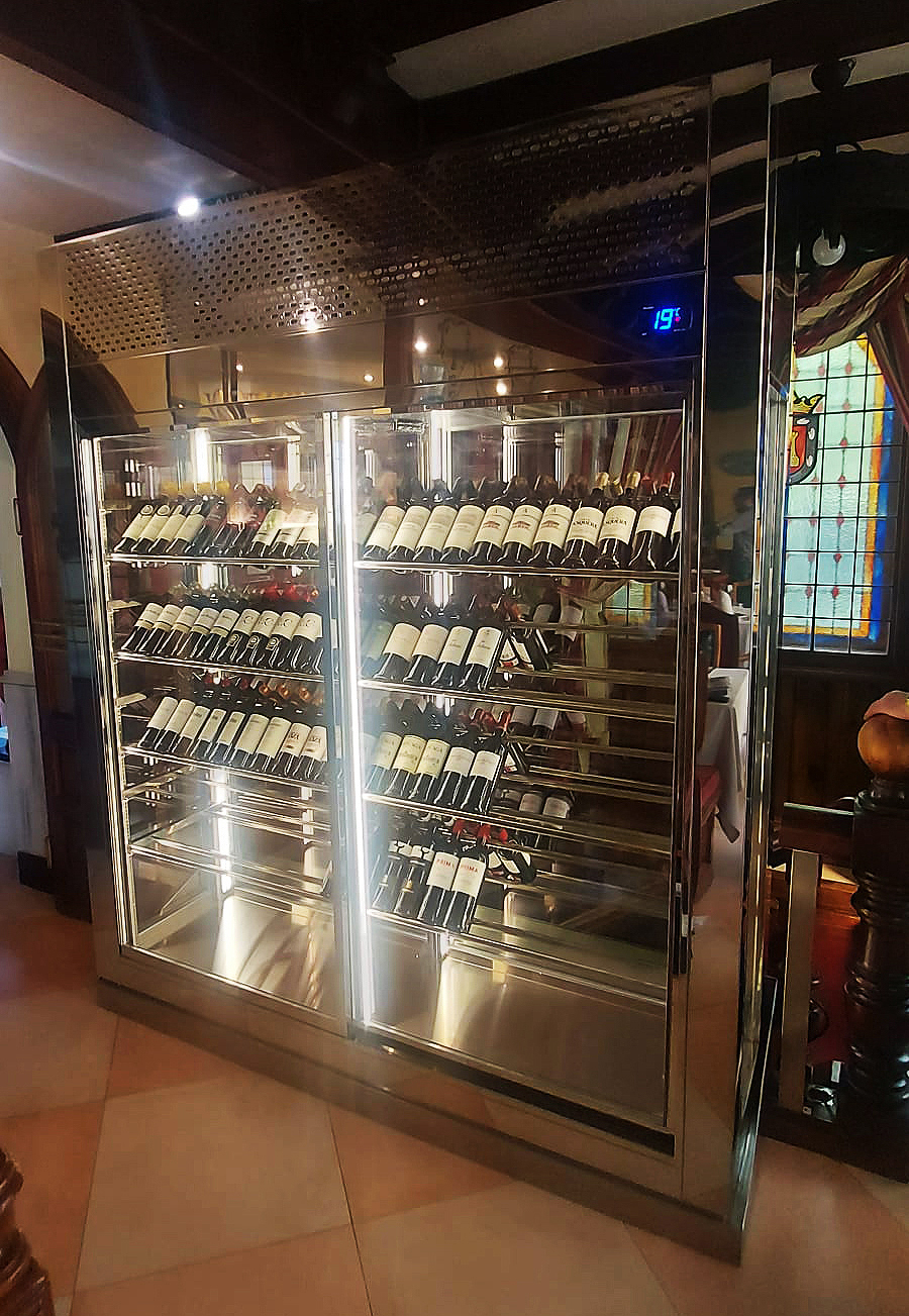 FABRICACION INSTALACION VINOTECAS CAVAS MADURACION VINO CHAMPAN A ...