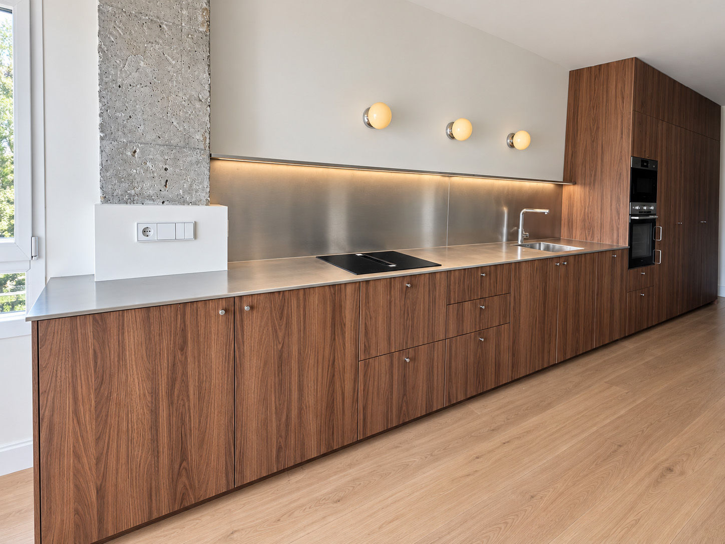 PROYECTOS DE COCINAS CON ENCIMERAS FREGADEROS TIRADORES Y REVESTIMIENTOS PARA PAREDES EN ACERO INOXIDABLE. TAMBIÉN REALIZAMOS EL DISEÑO INSTALACIÓN MONTAJE DE MUEBLES MOBILIARIO DE COCINAS EN MADERA PVC LACADOS POLILAMINADOS EN MADRID Y RESTO DE ESPAÑA.